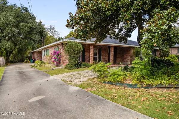 Lafayette, LA 70503,202 N Arlington DR