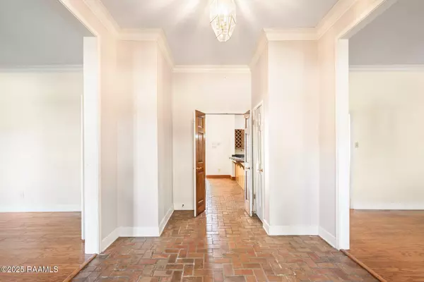 Lafayette, LA 70508,103 Clipper CV