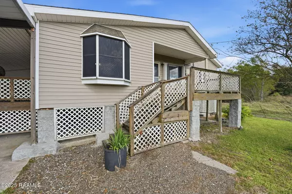 New Iberia, LA 70560,2001 Segura RD