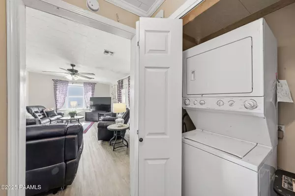 New Iberia, LA 70560,2001 Segura RD