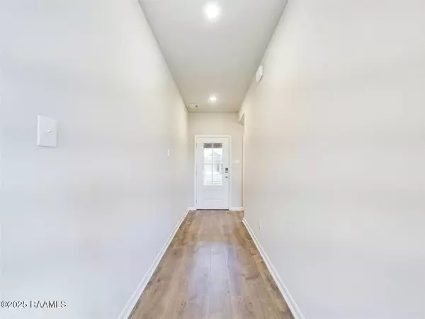 1602 Ashland RDG, New Iberia, LA 70560