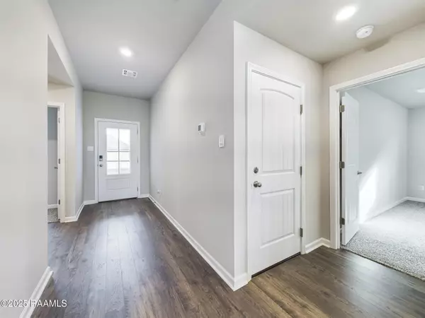 1516 Ashland RDG, New Iberia, LA 70560