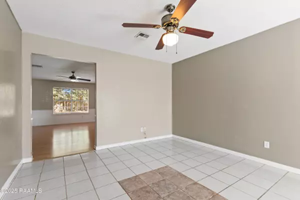 Lafayette, LA 70506,216 Saint Nicholas DR