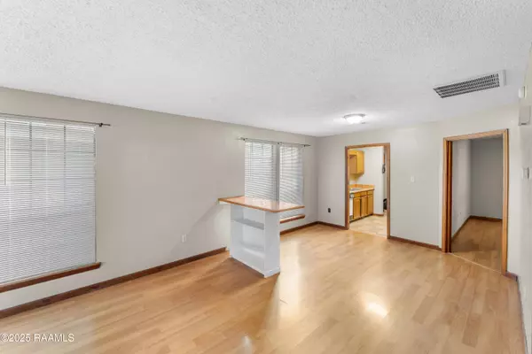 Baton Rouge, LA 70817,5138 Cumberland Cove DR