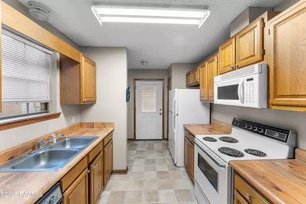 Baton Rouge, LA 70817,5138 Cumberland Cove DR