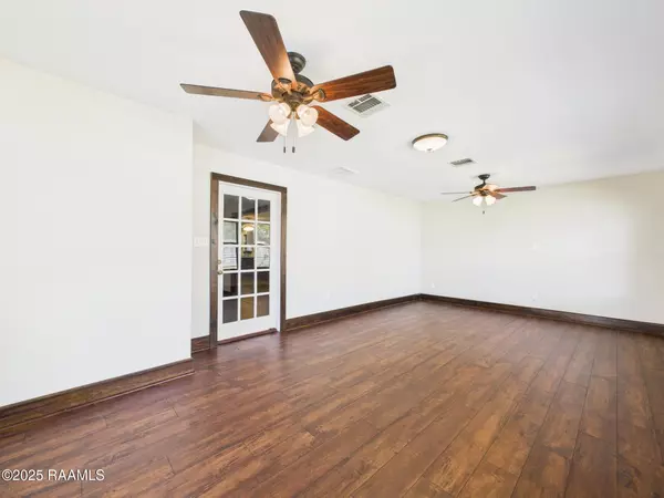 Youngsville, LA 70592,108 Pullin DR