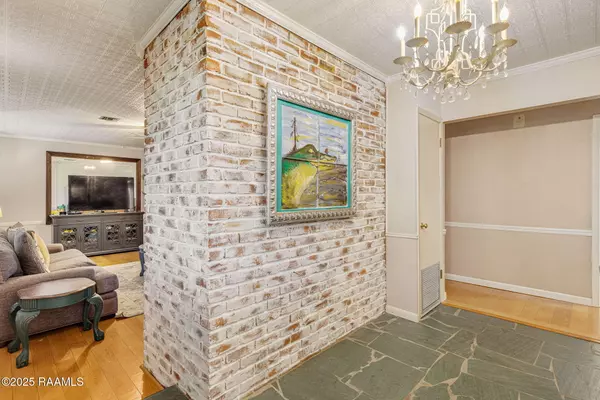 Lafayette, LA 70508,100 Cecile DR