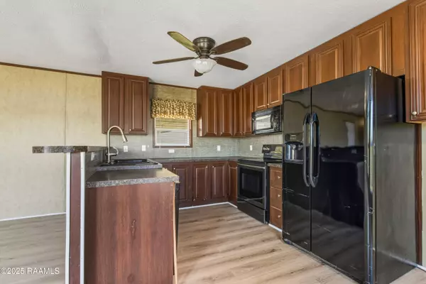 Sunset, LA 70584,124 Landon LN