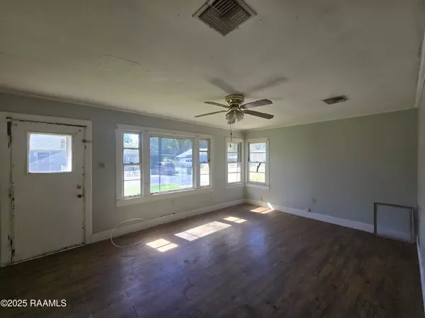 Abbeville, LA 70510,1002 Loraine ST