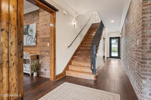 New Iberia, LA 70563,30 Shadows Bend BLVD