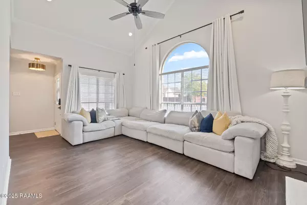 Lafayette, LA 70506,110 S Domingue AVE #1