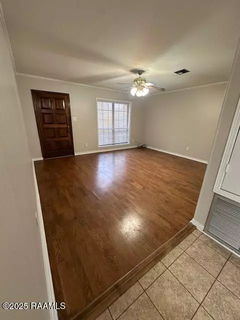 Lafayette, LA 70501,114 Ash LN