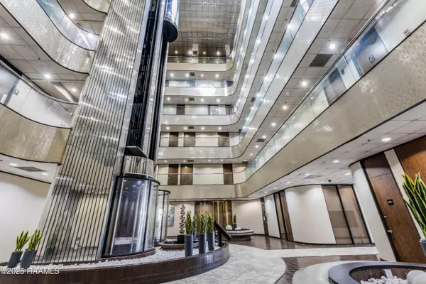 Lafayette, LA 70503,3639 Ambassador Caffery Pkwy #303