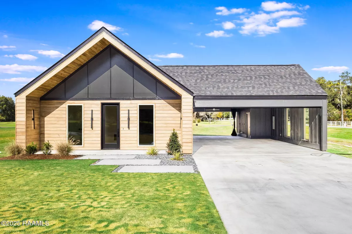 Broussard, LA 70518,100 La Rue Malaga