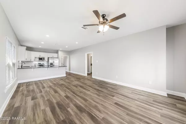 Scott, LA 70583,105 Sandstone AVE