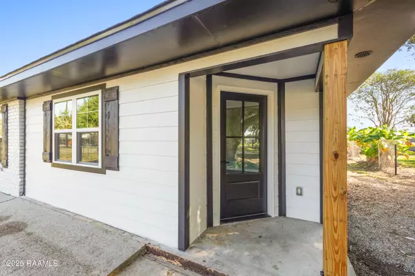 New Iberia, LA 70560,717 Beverly ST