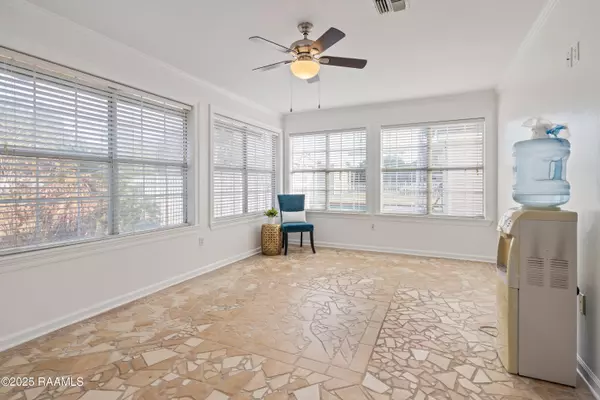 New Iberia, LA 70563,504 Landview DR