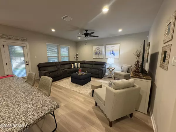 Duson, LA 70529,212 Crescent View LN