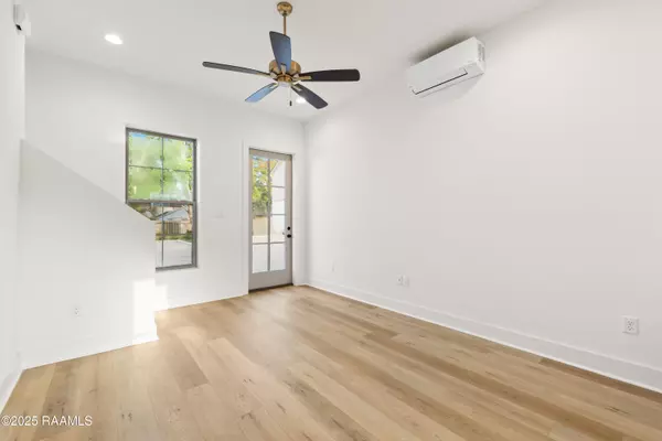 Lafayette, LA 70508,202 Steiner Oaks