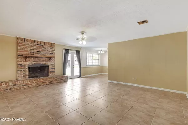 Lafayette, LA 70506,216 Orgeron DR