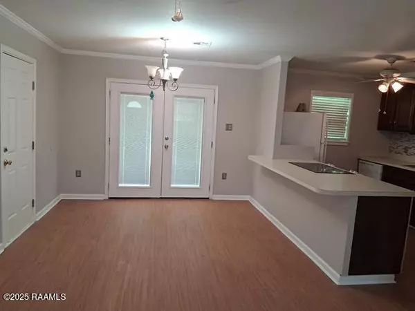 Lafayette, LA 70503,124 Driftwood DR