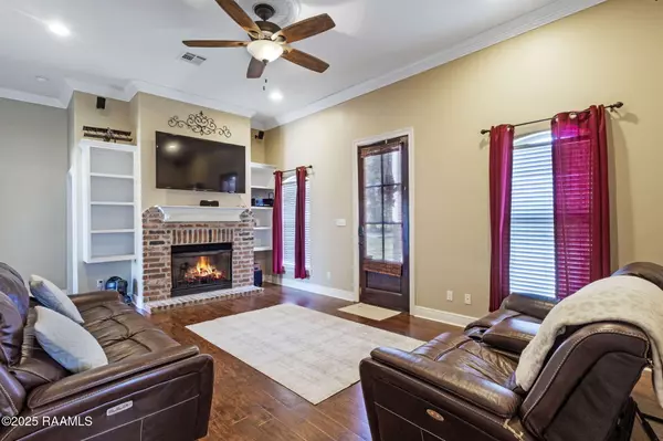 Lafayette, LA 70507,501 Walter DR