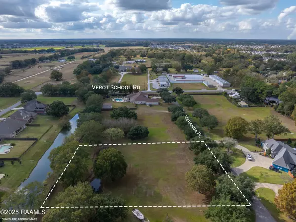 128 Veranda PL, Youngsville, LA 70592