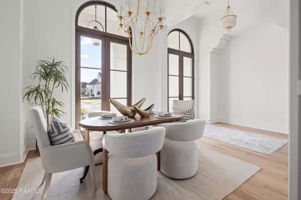 Broussard, LA 70518,221 Rue De La Rochelle