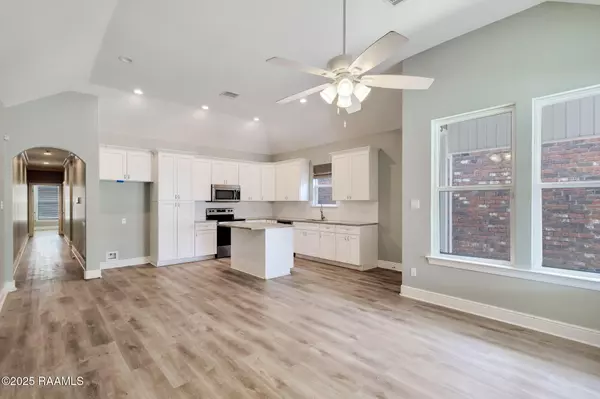 Lafayette, LA 70508,335 Chimney Rock BLVD