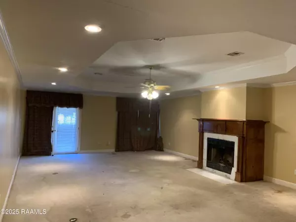 Lafayette, LA 70501,925 N Pierce ST