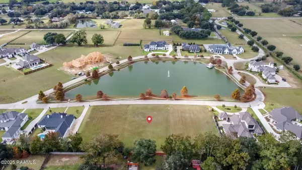 Broussard, LA 70518,105 Alsway LN