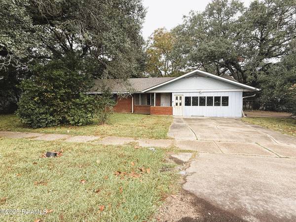 450 E Vine AVE, Eunice, LA 70535