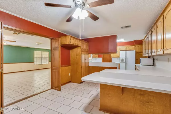 Lafayette, LA 70501,209 Norman DR