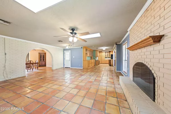 Lafayette, LA 70508,104 Kent CIR