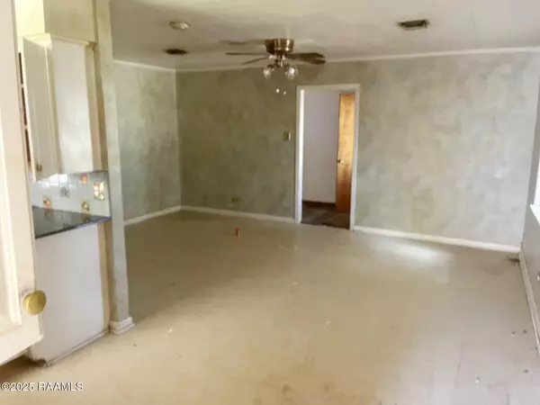 New Iberia, LA 70560,916 Inez AVE