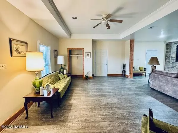 Opelousas, LA 70570,176 Bell LN