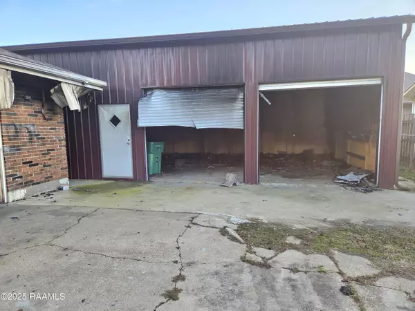 Lafayette, LA 70507,206 Acorn DR