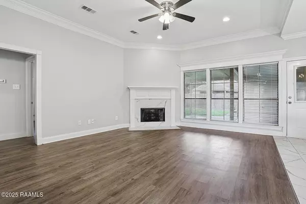 Gonzales, LA 70737,42172 Brandy AVE