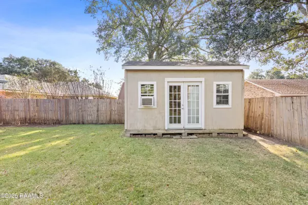 Lafayette, LA 70503,422 Broadmoor BLVD