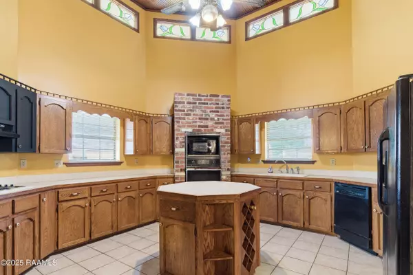 Lafayette, LA 70508,104 Tallowood CIR