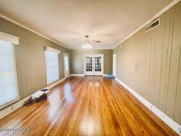 Opelousas, LA 70570,220 E Bertheaud AVE