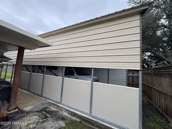 Lafayette, LA 70506,100 Sheridan DR