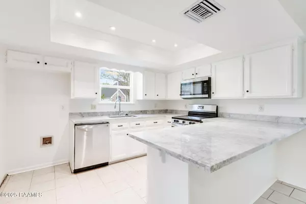 Lafayette, LA 70506,117 Larry ST