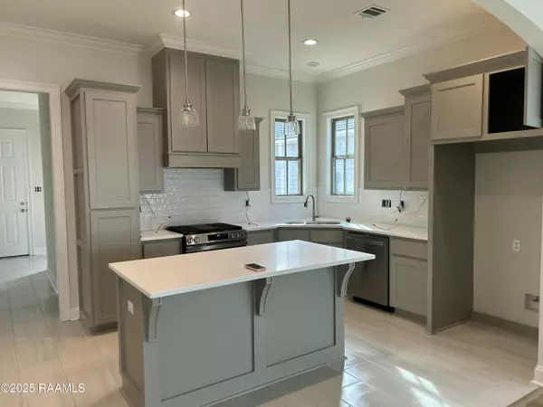 Youngsville, LA 70592,106 Provincetown LN