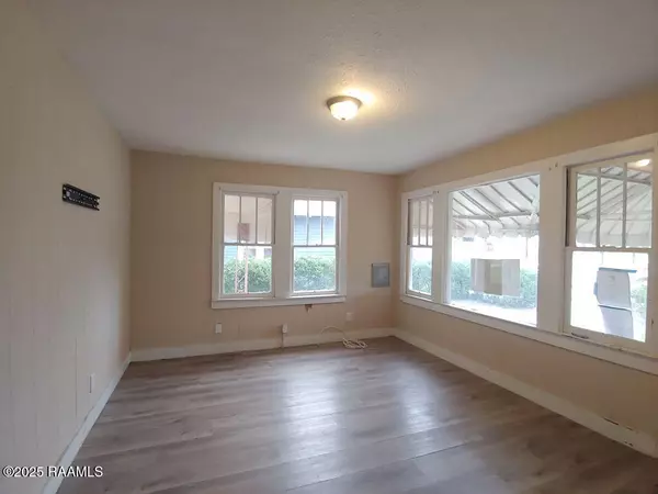 Lafayette, LA 70501,106 13th ST