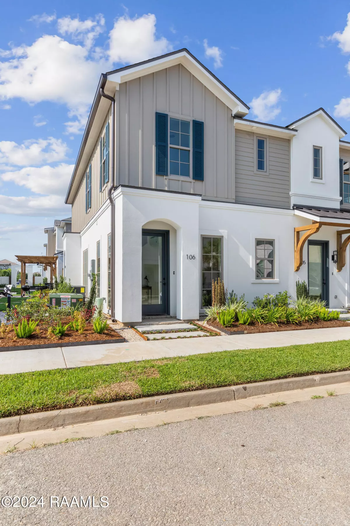 Youngsville, LA 70592,115 Gaunt LN #106