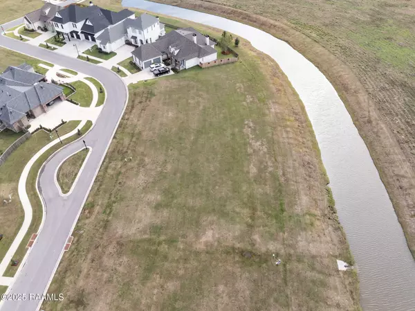 Scott, LA 70583,114 Breakers WAY