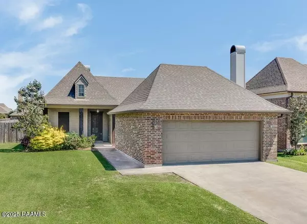 215 Bald Eagle Dr., Lafayette, LA 70508