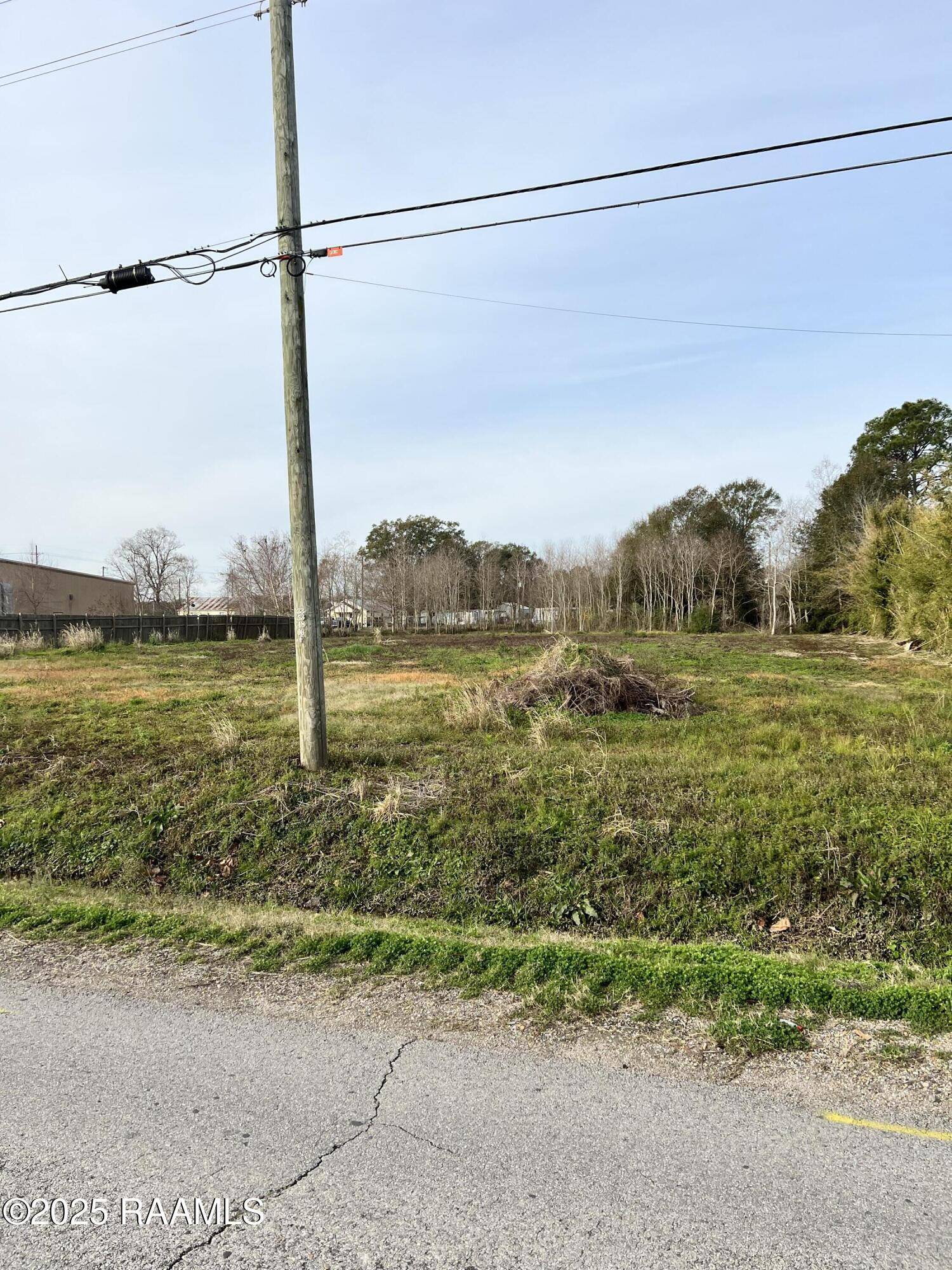 Duson, LA 70529,514 Lagneaux RD