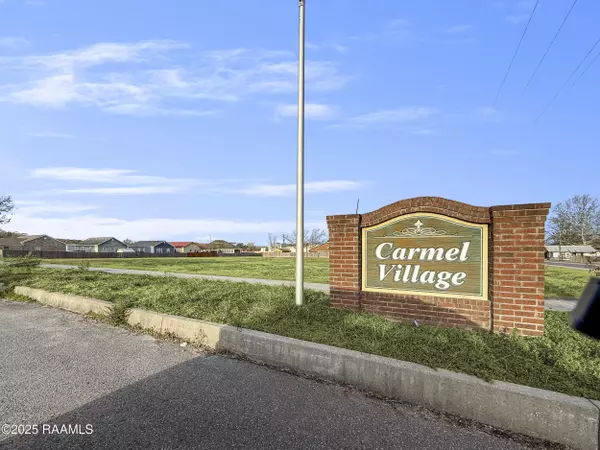 Lafayette, LA 70501,207 Laurelwood DR